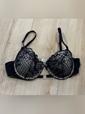 Parisian Intimates 34C Black Lace Push Up Underwire Bra O Ring Detail
